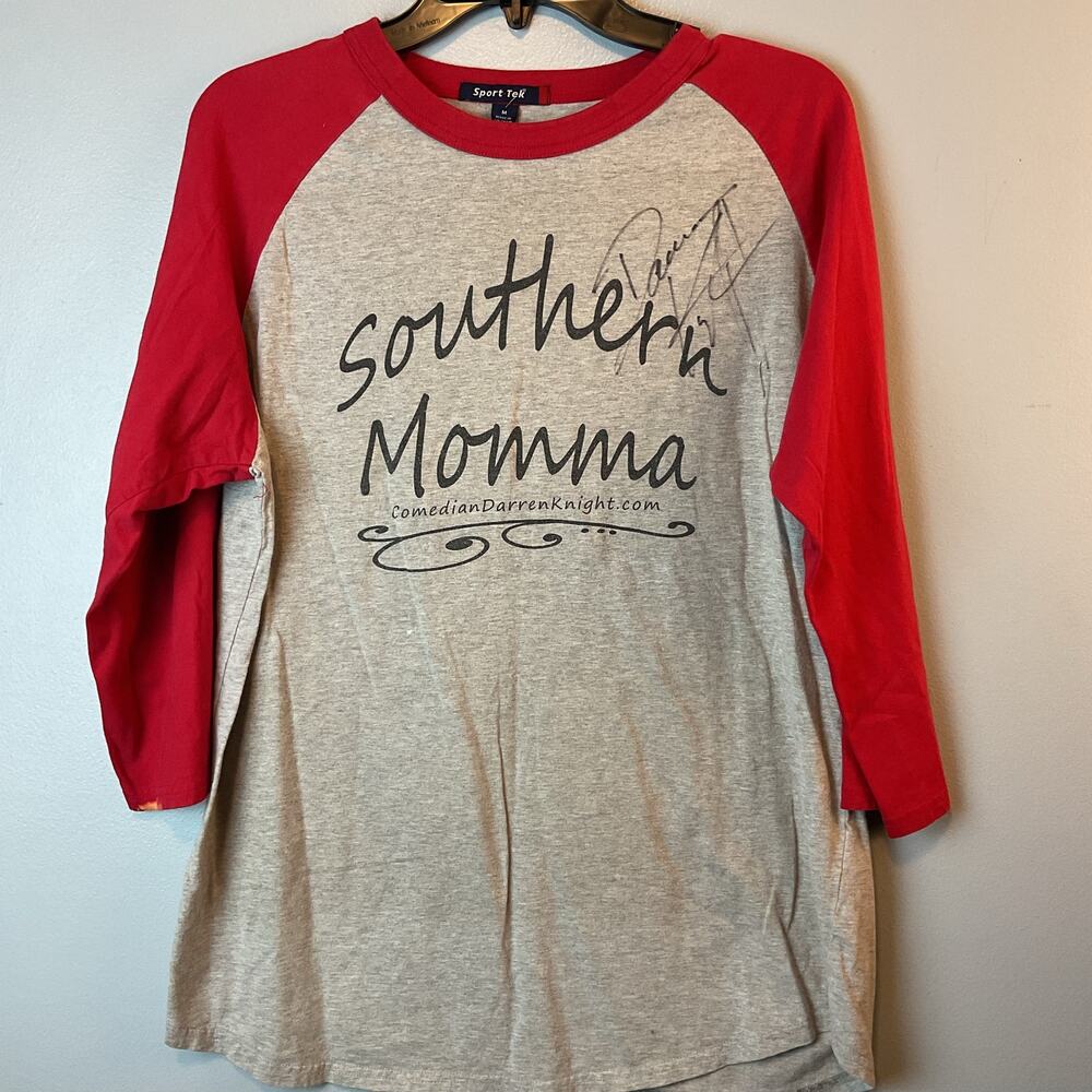 Southern Momma Comedian Darren Knight Signed Baseball Tee Size M